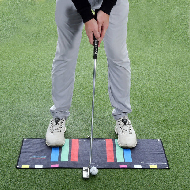 🏌️Stance Alignment Towel – Master Ball Position for Every Club