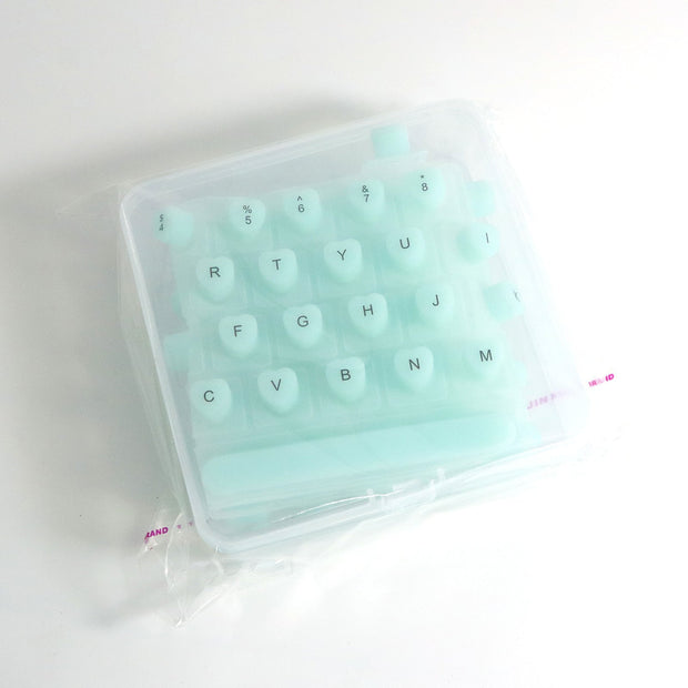 Nail-Friendly Keyboard Cover – Type with Style and Comfort, Even with Long Nails!