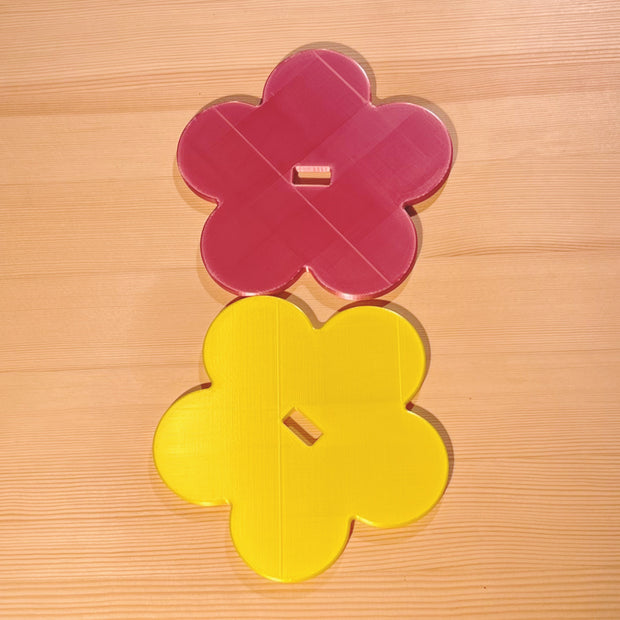🌸 Flower-Shaped Yarn Spinner – Eco-Friendly Crochet Companion